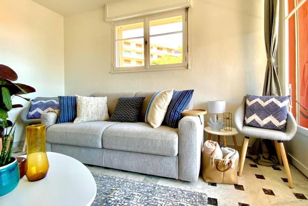 Superbe 4 Couchages Avec Terrasse - Clim - 50M De La Mer Saint-Raphael  Bagian luar foto